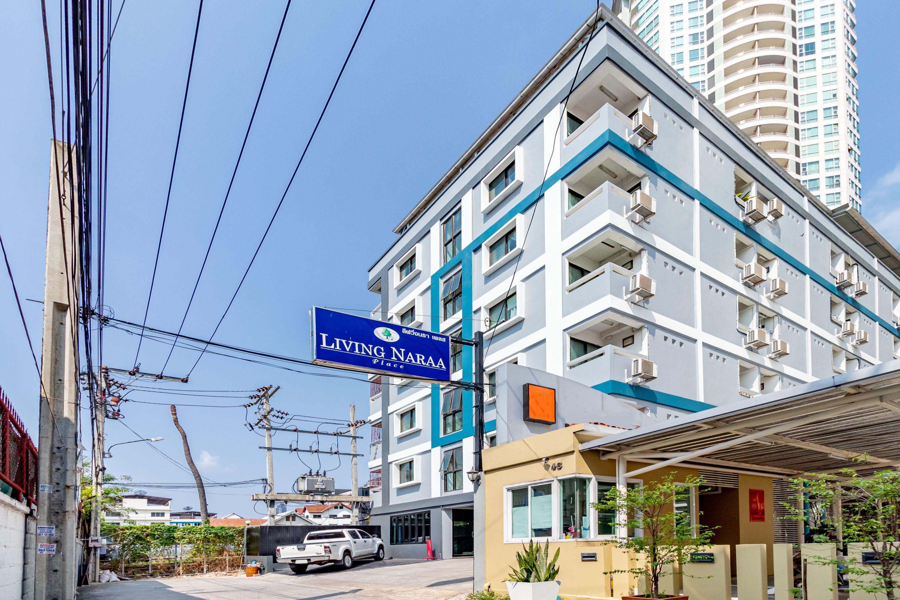 Living Naraa Place Банкок Екстериор снимка