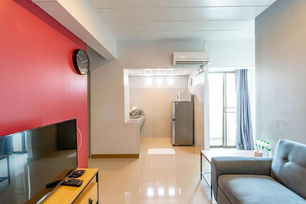 Living Naraa Place Банкок Екстериор снимка